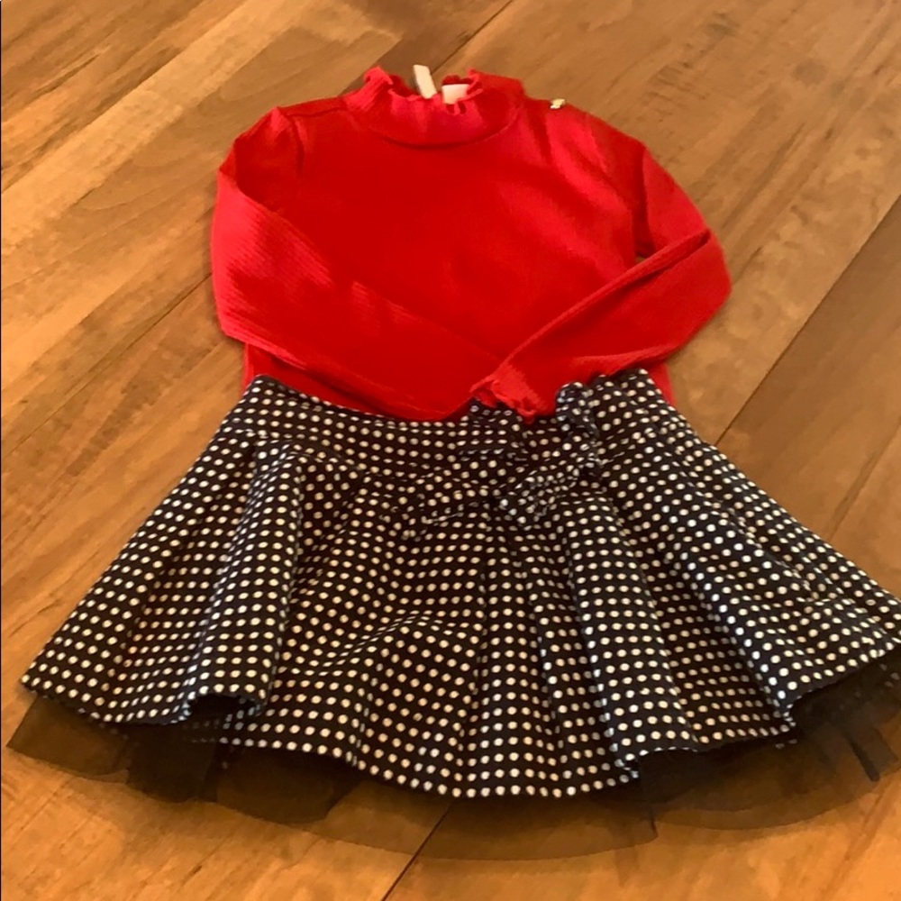 Baby girls outfit.